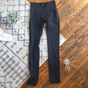 lululemon charcoal leggings - sz 4 tall/long